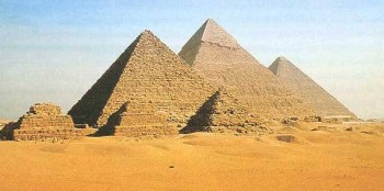 pyramida.jpg